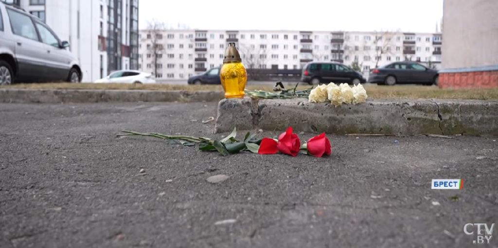 “Это все из-за вас”: родители 10-классника из Бреста рассказали о травле перед его гибелью